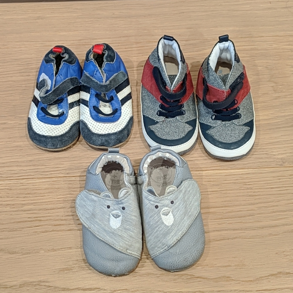 3 pairs of Robeez shoes